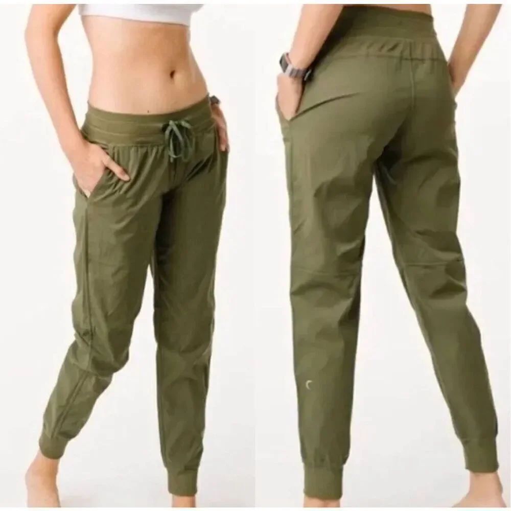 Zyia Olive trail Athleisure sporty M workout joggers
